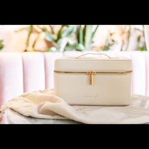Jilly Box - Samara Makeup Case